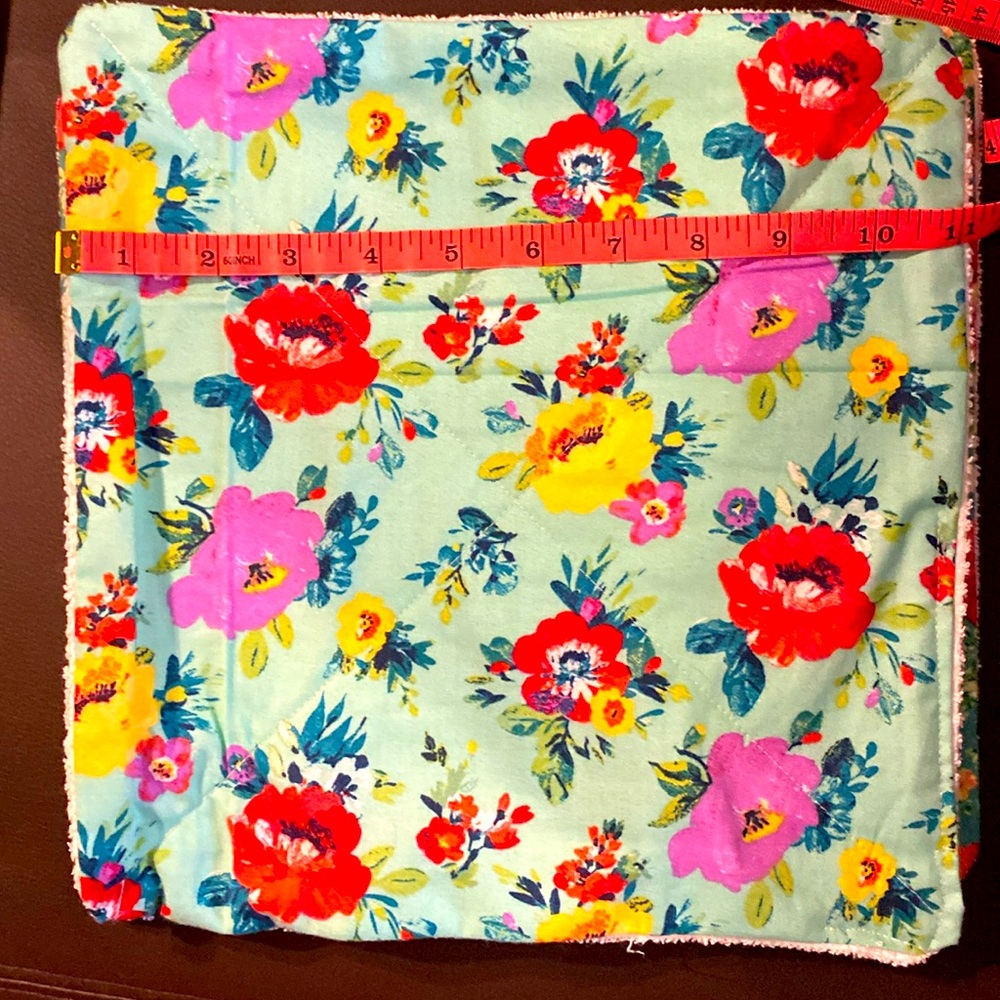 Handmade Quilted Hand towel! Pioneer Woman! Reusable, 🌺Washable, Bar towel!💐